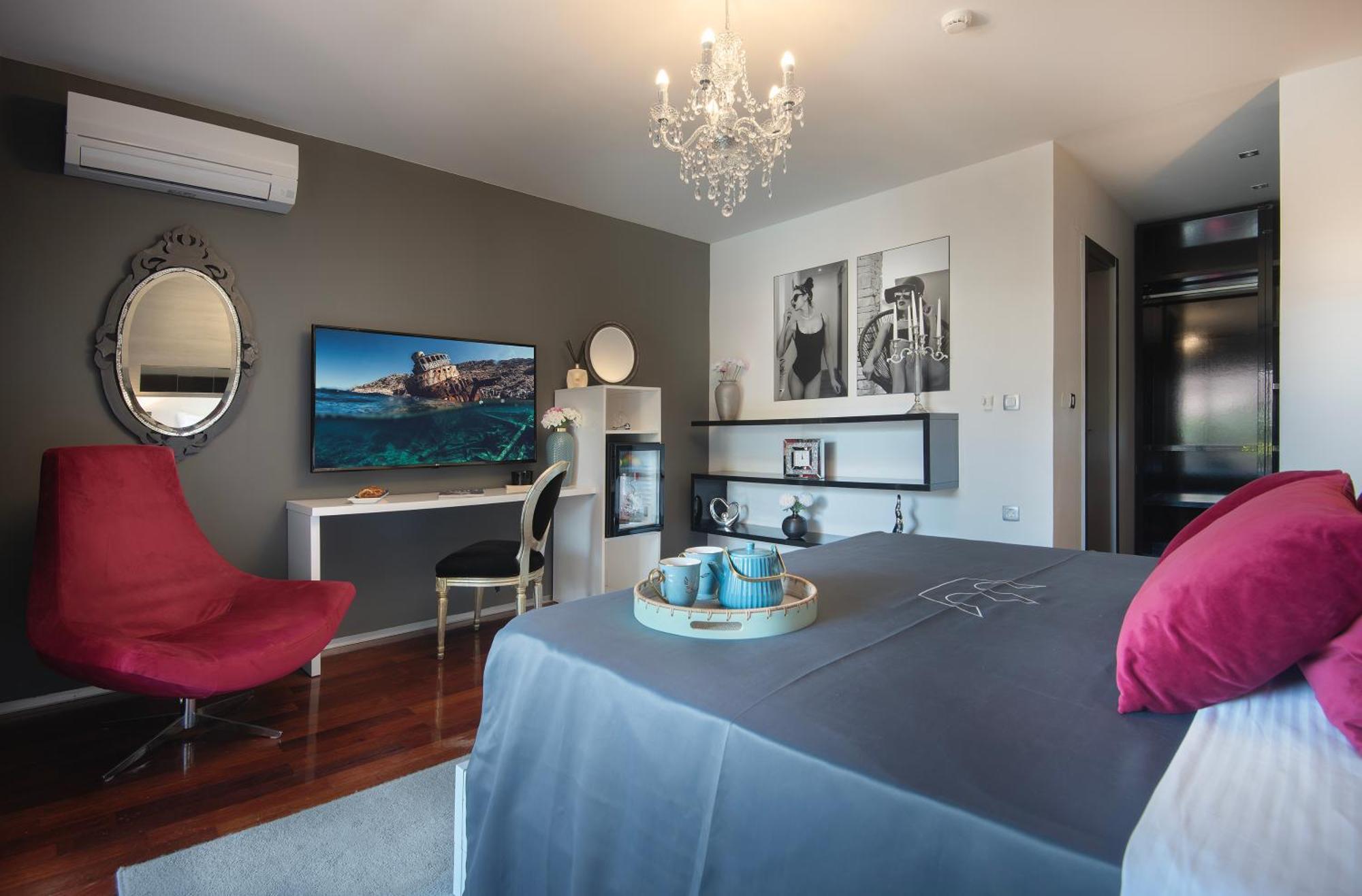 מדולין Boutique Hotel Chevalier By Bura Hotels - Adults Only מראה חיצוני תמונה