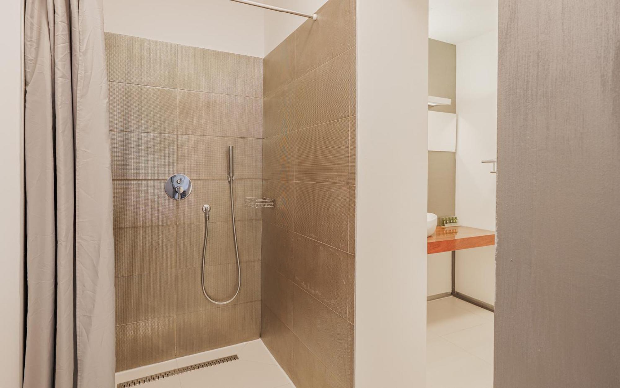 מדולין Boutique Hotel Chevalier By Bura Hotels - Adults Only מראה חיצוני תמונה