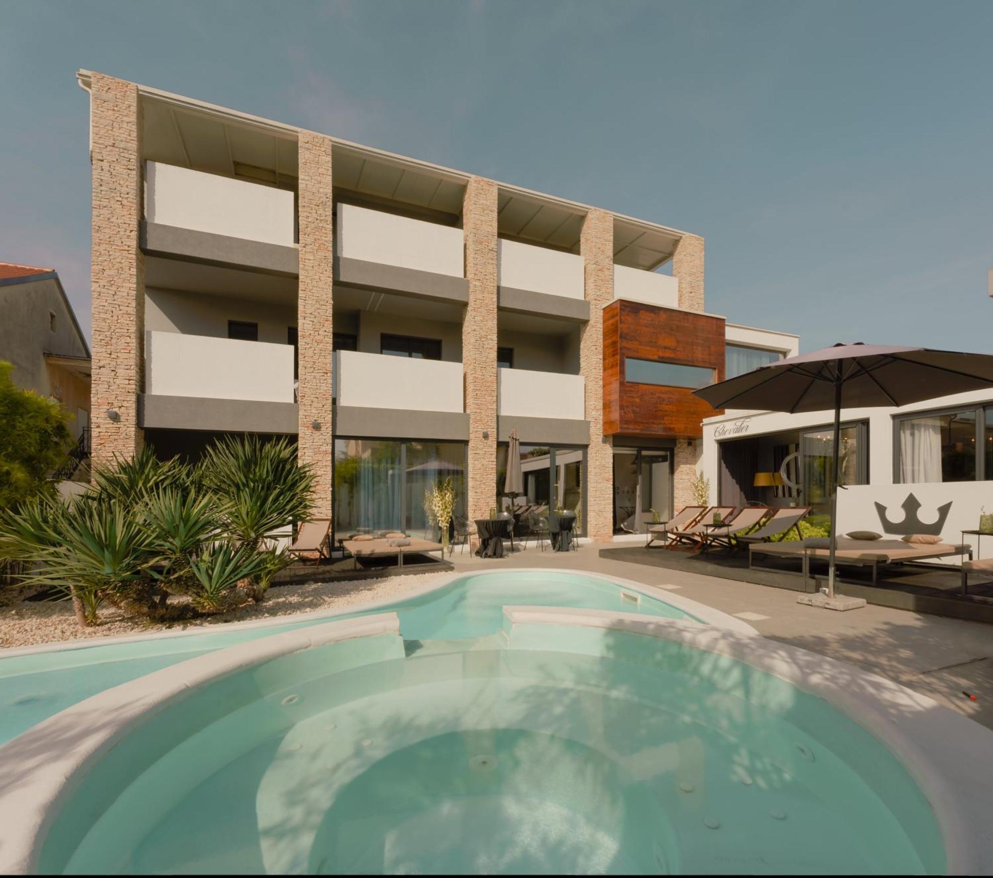 מדולין Boutique Hotel Chevalier By Bura Hotels - Adults Only מראה חיצוני תמונה