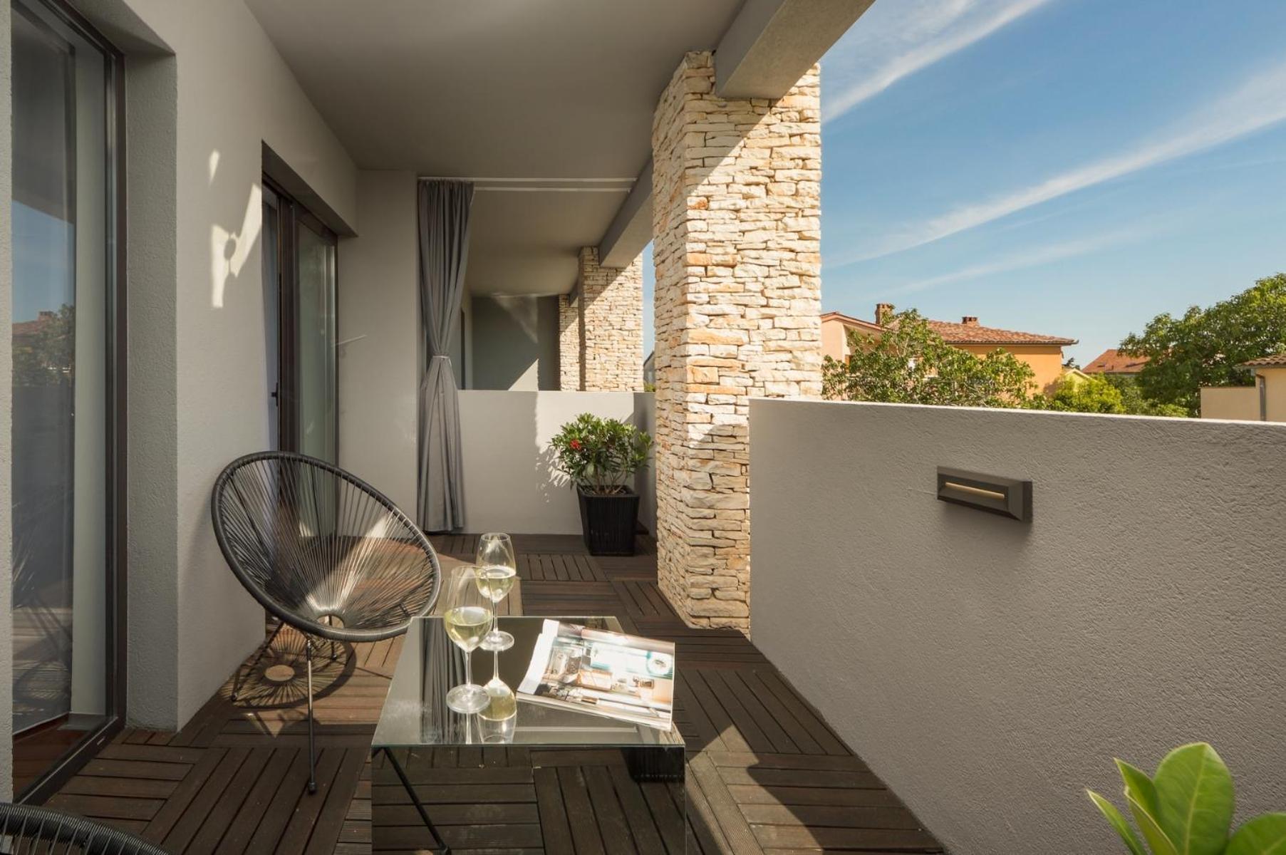 מדולין Boutique Hotel Chevalier By Bura Hotels - Adults Only מראה חיצוני תמונה